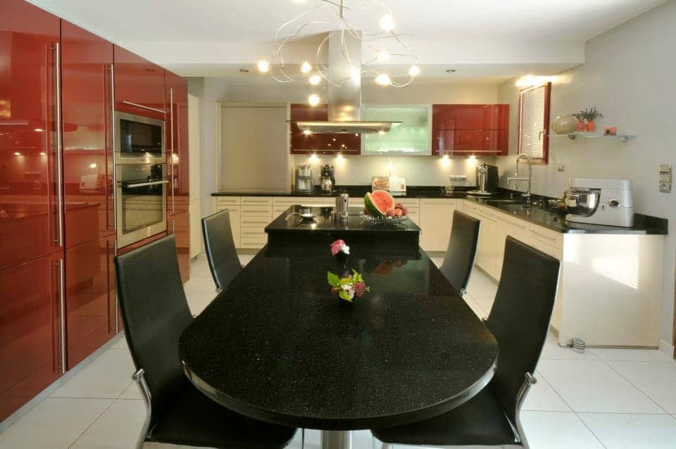 Cuisines — réalisation 7, Marbrerie Saint Christophe