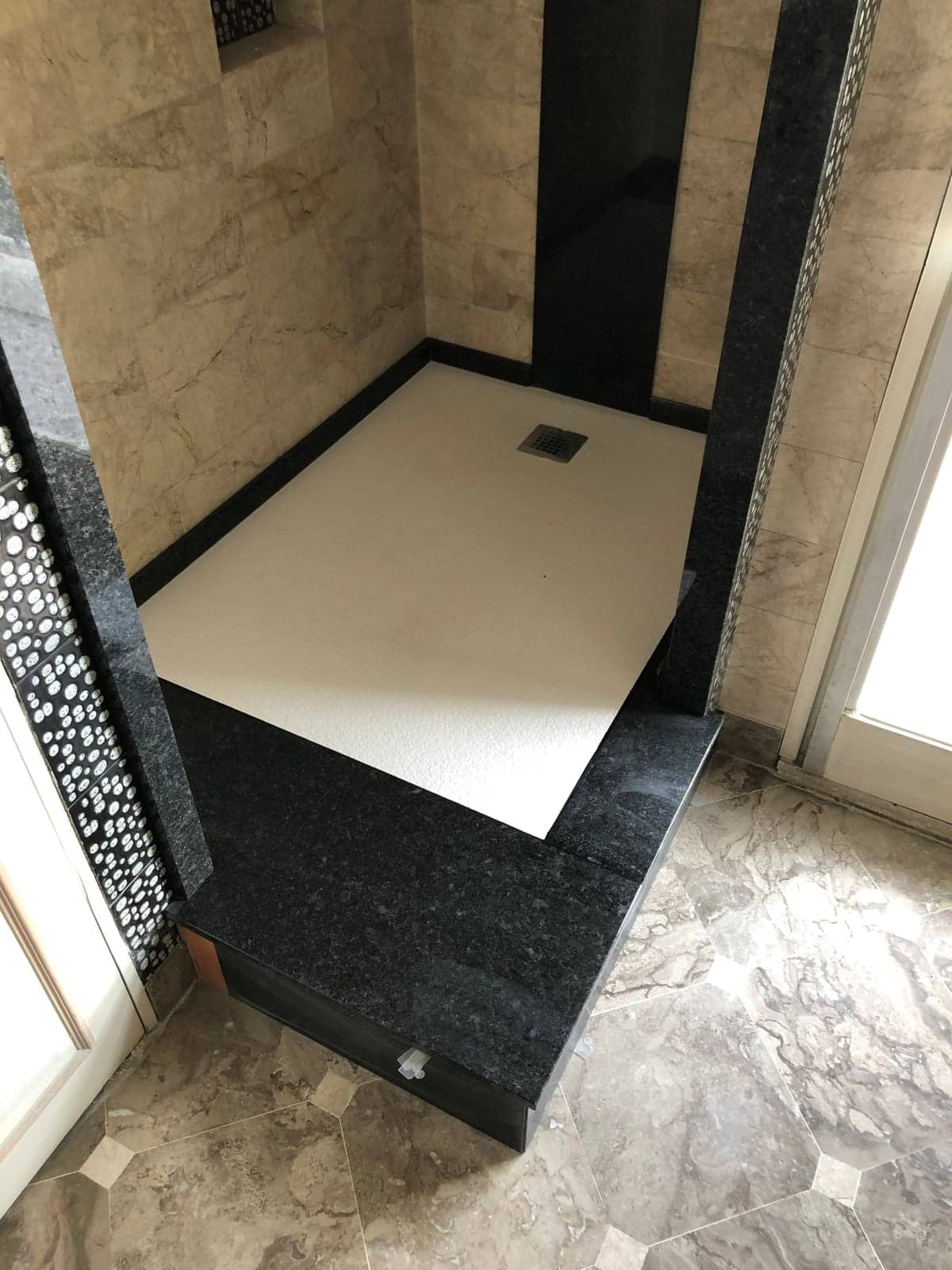 Salles de bain — réalisation 10, Marbrerie Saint Christophe
