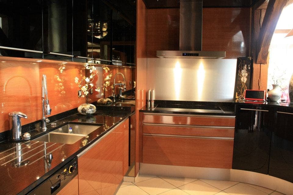 Cuisines — réalisation 3, Marbrerie Saint Christophe